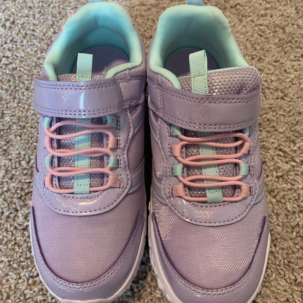 Girls Light Up Sneakers - Size 2